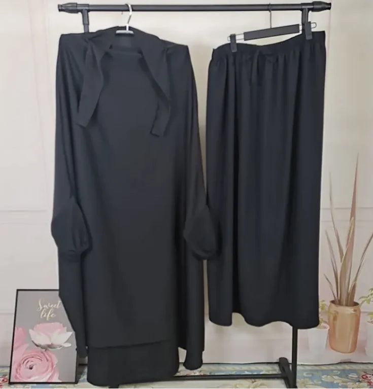 Women's Middle East Dubai Robe Dress Suit WEM Support (www.WEM.support)