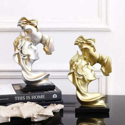 Kissing Decoration Ornaments WEM Support (www.WEM.support)