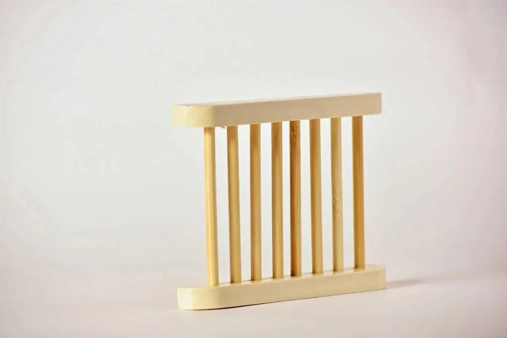 Bamboo Soap Bar Dish. Eco-Friendly WEM Support (www.WEM.support)