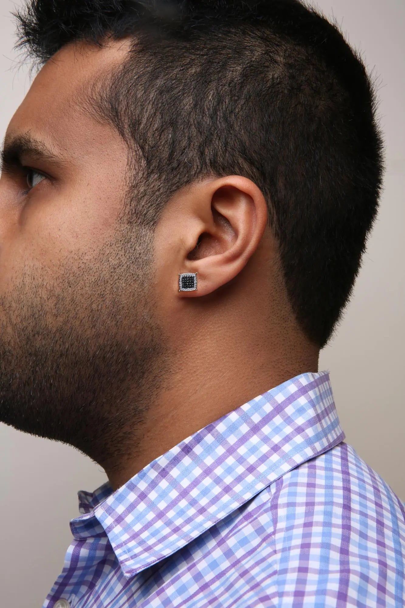 Men's 10K Yellow Gold 1/2 Cttw White and Black Treated Diamond Earring (Black / I-J Color, I2-I3 Clarity) WEM Support (www.WEM.support)