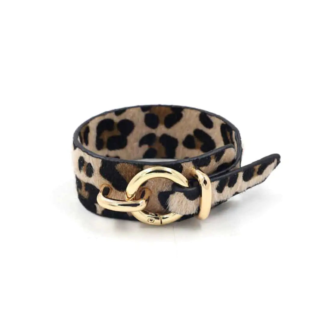Round Lock Bracelet - Faux Fur - White WEM Support (www.WEM.support)