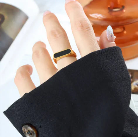 French Chic Geometric Acrylic Ring – Modern Fashion Statement WEM Support (www.WEM.support)