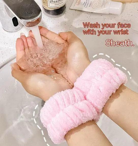 Wrist Wash Band Towel WEM Support (www.WEM.support)
