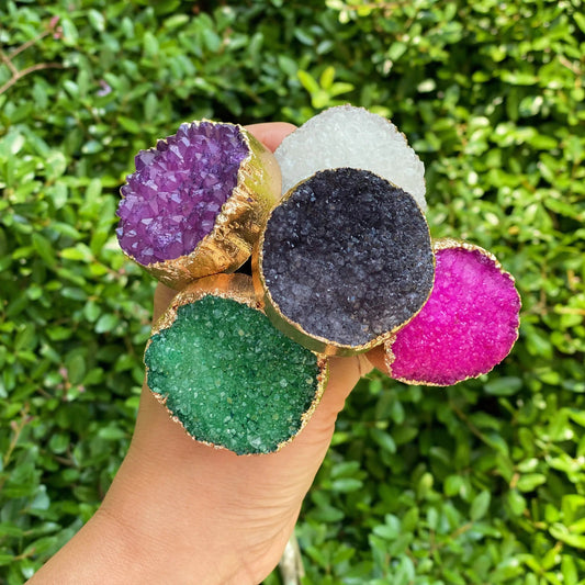 Crystal Mine Natural Stone Wine Stopper WEM Support (www.WEM.support)