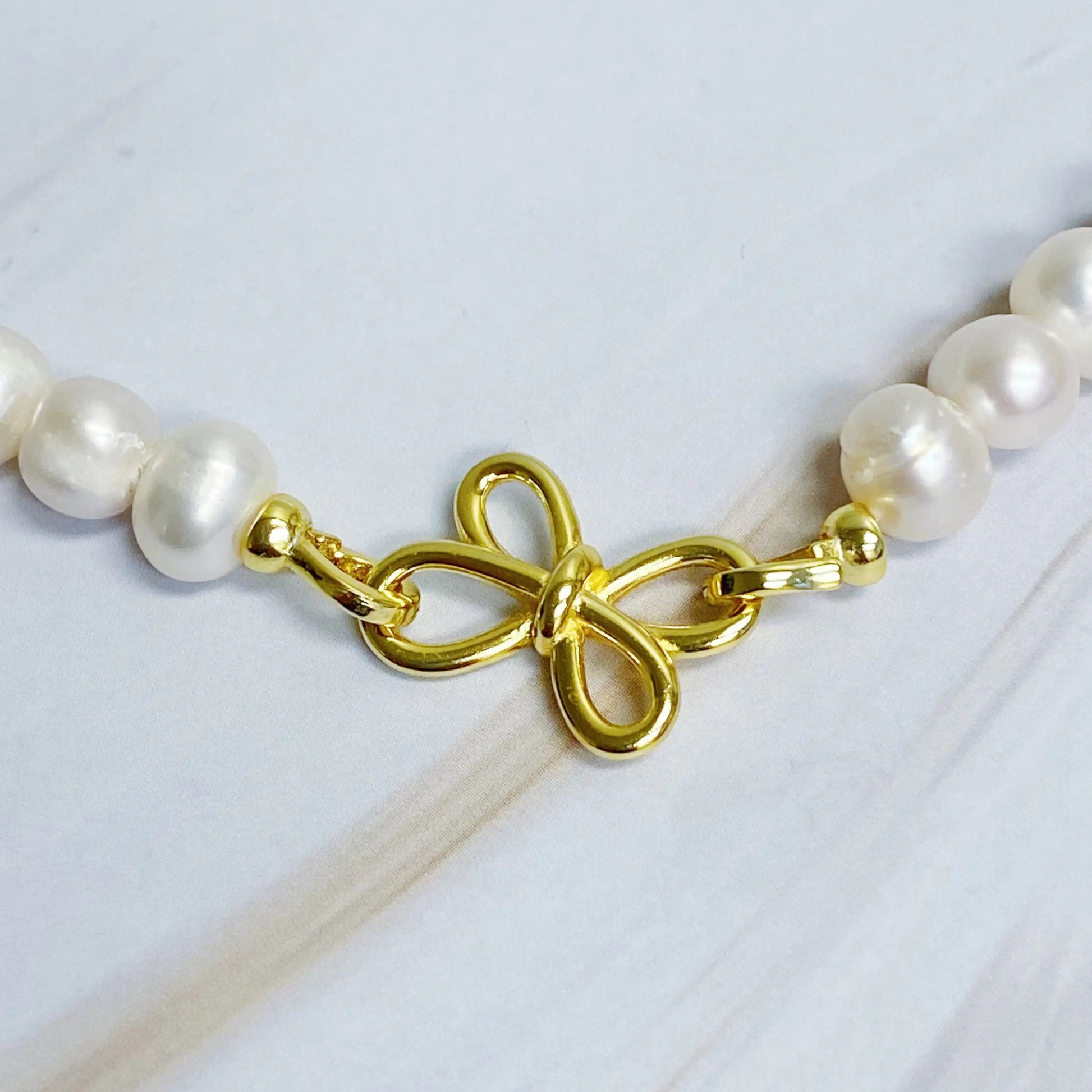 Clover Clasp Genuine Pearl Necklace WEM Support (www.WEM.support)