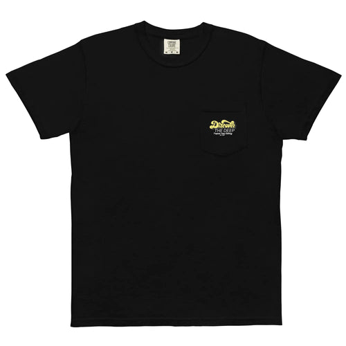 Discover the Deep Frilled Shark Edition Pocket T-shirt WEM Support (www.WEM.support)