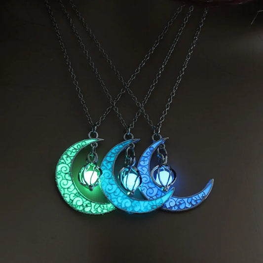 Moon Glowing Necklace WEM Support (www.WEM.support)